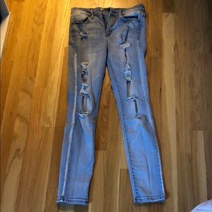 aeropostale size 8 ripped jegging